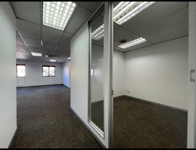 385M² OFFICE TO LET IN SANDTON CENTRAL